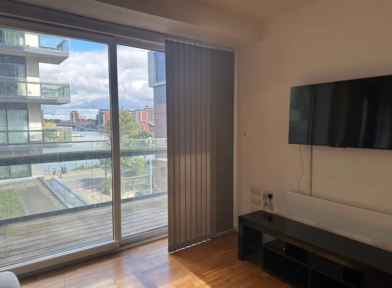 Brayford Waterfront // 2 Bed & 2 Bath // JULY 2026 - Image 6